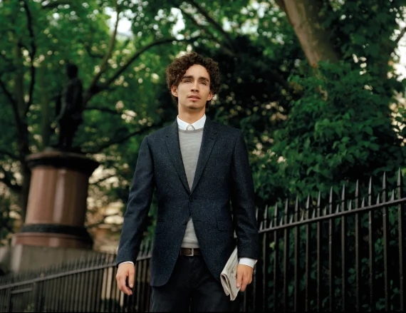Robert Sheehan