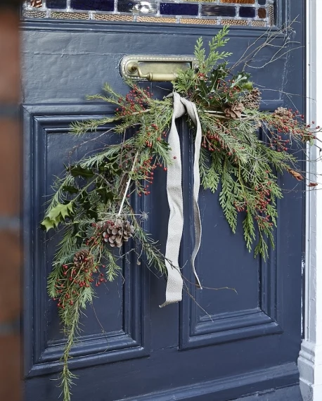 Rustic Christmas Wreath How-To