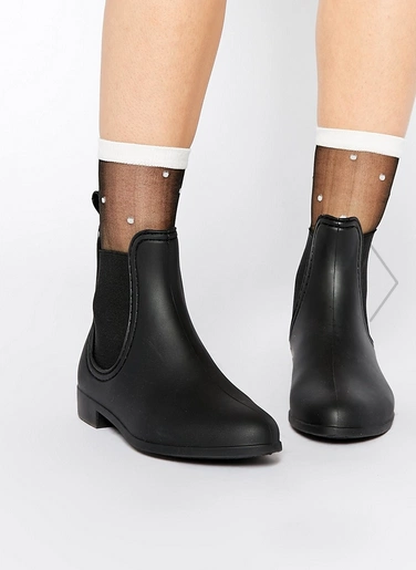black wellies