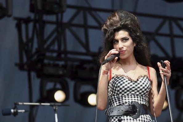 Fourteen-Year-Old Amy Winehouse Already Had Masterful Vocal Skills Fourteen-Year-Old Amy Winehouse Already Had Masterful Vocal Skills