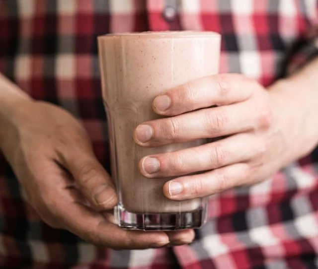 A tasty, healthy smoothie from The Sweet Beat caf?, Sligo. Photo by Andrea Flanagan - image.ie/interiors