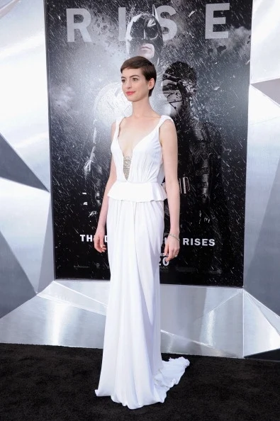 NEW YORK, NY - JULY 16:  Actress Anne Hathaway attends "The Dark Knight Rises" premiere at AMC Lincoln Square Theater on July 16, 2012 in New York City.  (Photo by Larry Busacca/Getty Images)