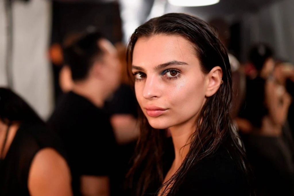 Emily Ratajkowski Makes Her Runway Debut Emily Ratajkowski Makes Her Runway Debut