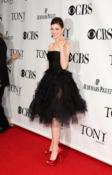 NEW YORK - JUNE 07:  Actress Anne Hathaway attends the 63rd Annual Tony Awards at Radio City Music Hall on June 7, 2009 in New York City.  (Photo by Bryan Bedder/Getty Images)