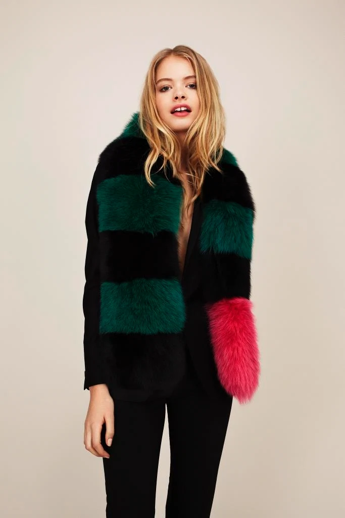 An Interview With Charlotte Simone, The Scarf Designer Instagram Loves An Interview With Charlotte Simone, The Scarf Designer Instagram Loves