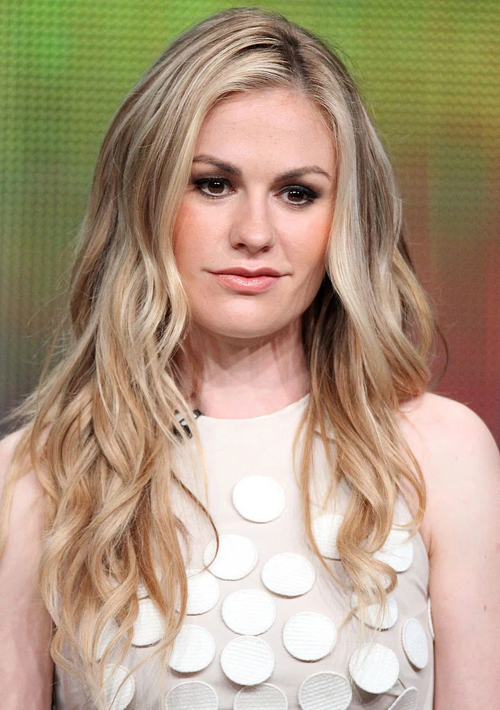 Anna Paquin Takes Down Internet Trolls
