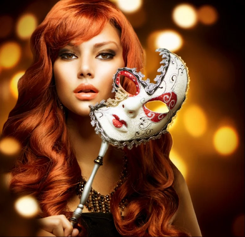 WIN! Two Tickets To The New Years Eve Black Tie Masquerade Ball At The Mansion House Dublin