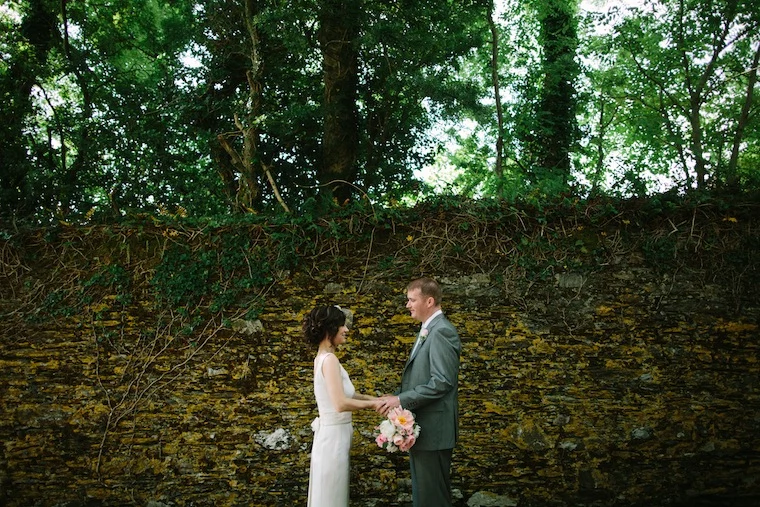 Jessica and Dermot the knot in an intimate hand fasting ceremony surrounded by friends and family on the grounds of Ballinacurra House, Kinsale, Co Cork. Captured poppiesandme photography. Organised and styled by Annie Byrne, www.aislinnevents.com
