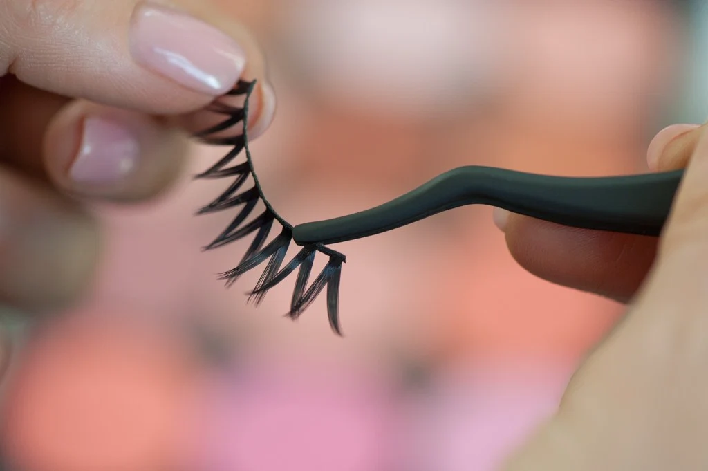 LASH SHOW APPLICATOR