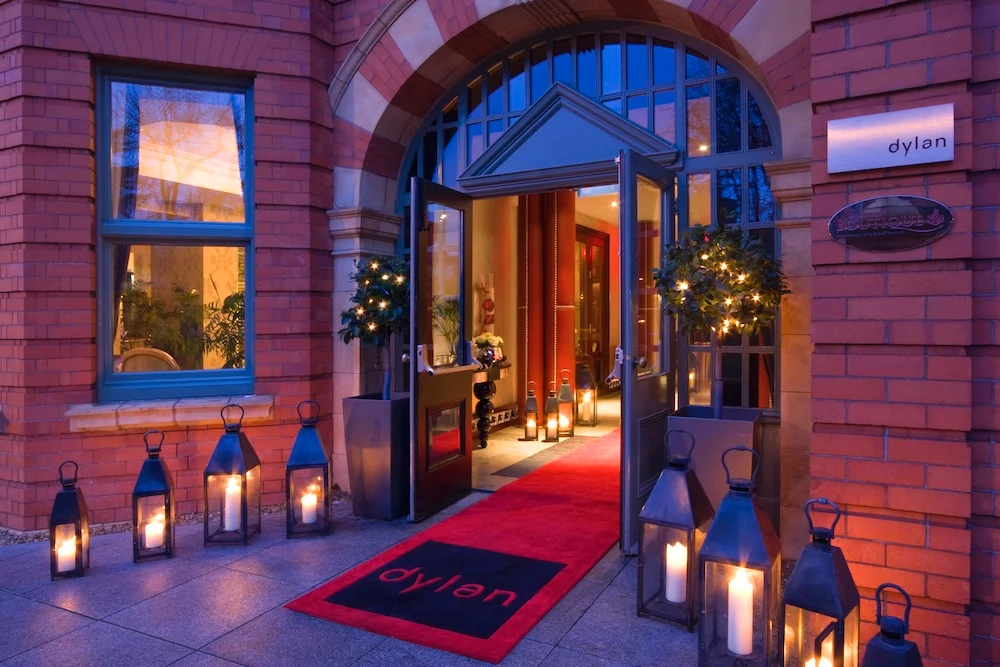 Entrance 1