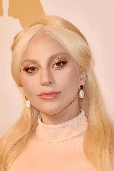 attends the 88th Annual Academy Awards nominee luncheon on February 8, 2016 in Beverly Hills, California.