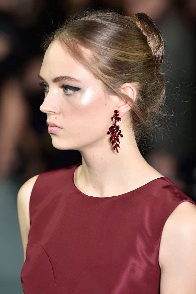 A model walks the runway wearing Oscar De La Renta Fall 2016 during New York Fashion Week at Prince George Ballroom on February 16, 2016 in New York City.