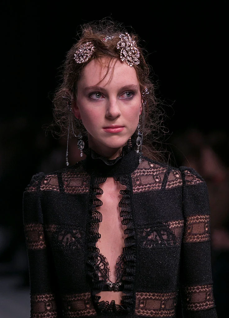 Alexander McQueen - Runway - LFW AW16