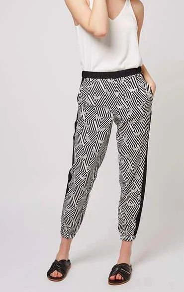 Leopard Print Joggers €46