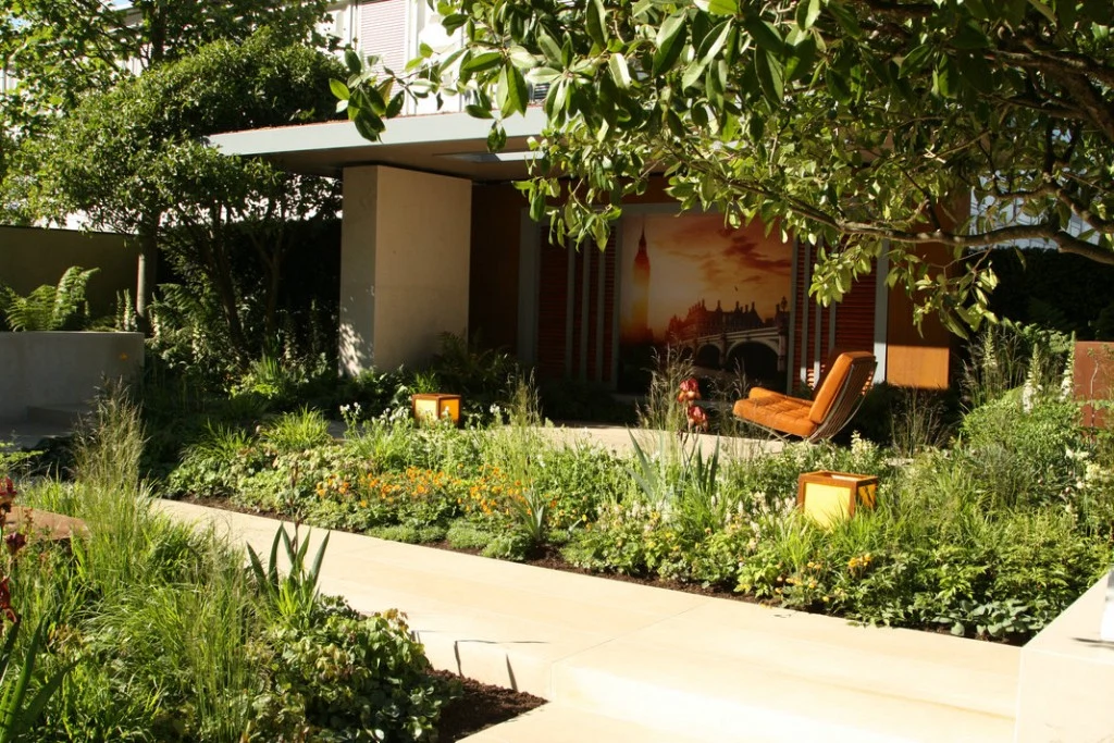 Paul Martin Garden Chelsea Flower Show Report 2016
