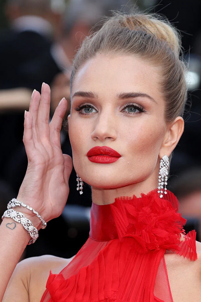 CANNES, FRANCE - MAY 18: Model Rosie Huntington-Whiteley attends "The Unknown Girl (La Fille Inconnue)" Premiere during the 69th annual Cannes Film Festival at the Palais des Festivals on May 18, 2016 in Cannes, France. (Photo by Andreas Rentz/Getty Images)