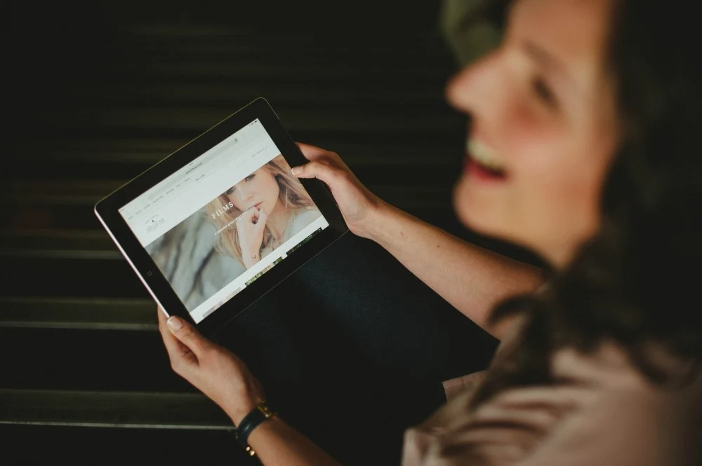 Win-a-Bash-this-modern-love-2182