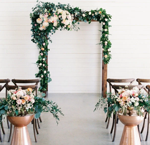Perfect Romantic Aisle Decor For Your Wedding