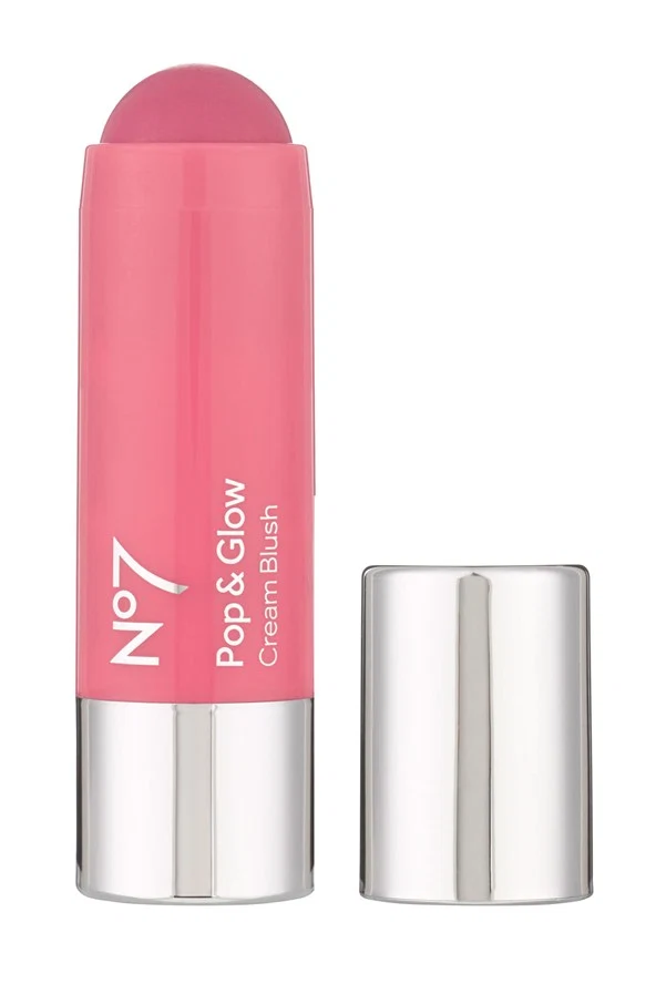 no7-pop_glamour_14jul14_pr_b_592x888