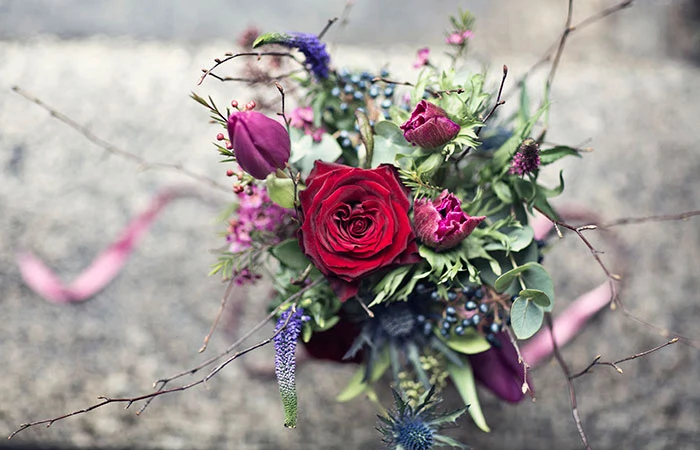 5 Gorgeous Bouquets For A Winter Wedding