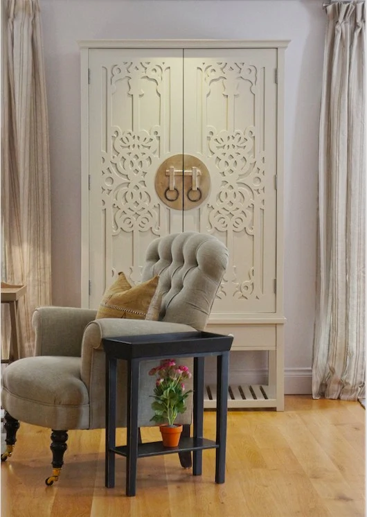 hamptons-fretwork-cabinet