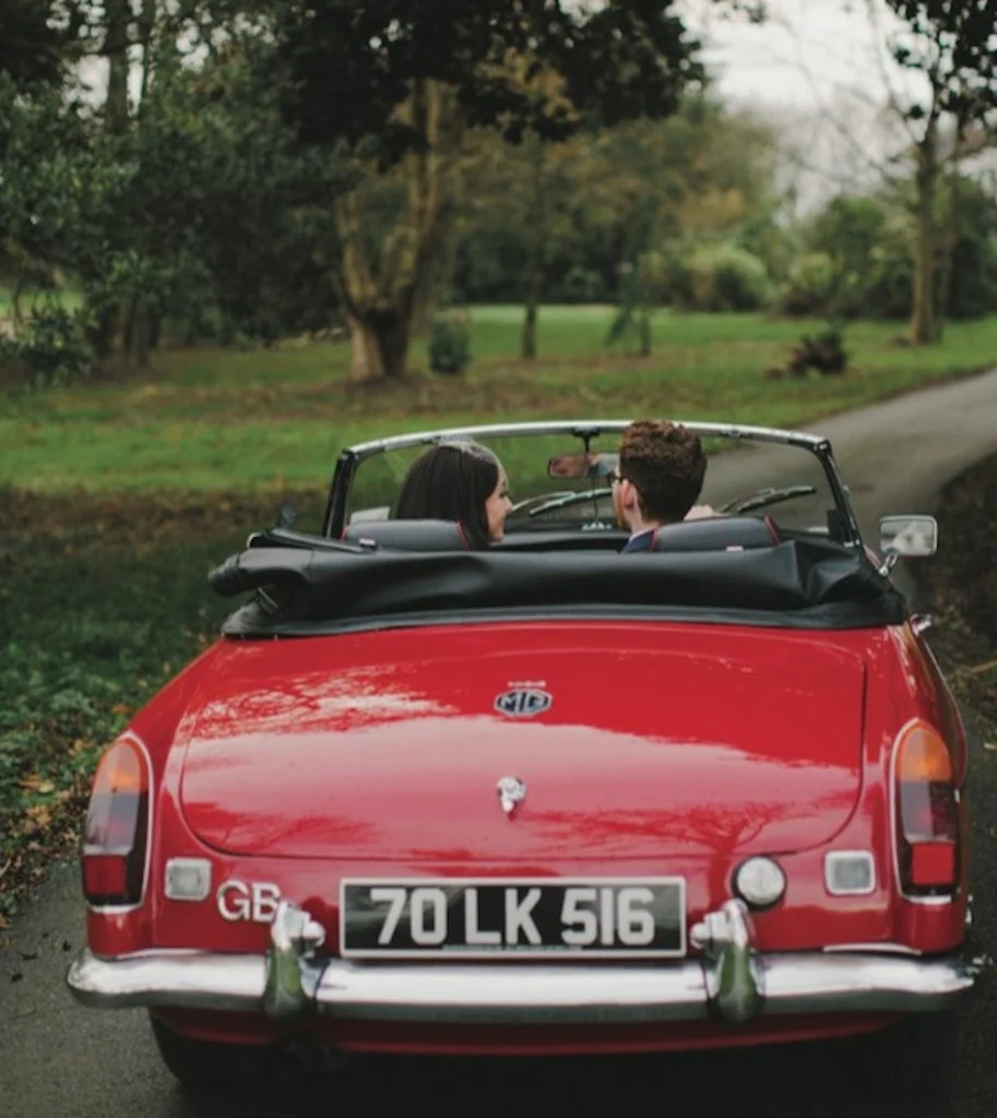 Real Wedding: These Former Teenage Sweethearts Wed In Vintage Style