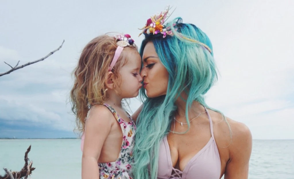 So This Woman Dyed Her Toddler’s Hair And I Can’t Help It… I’m JUDGING