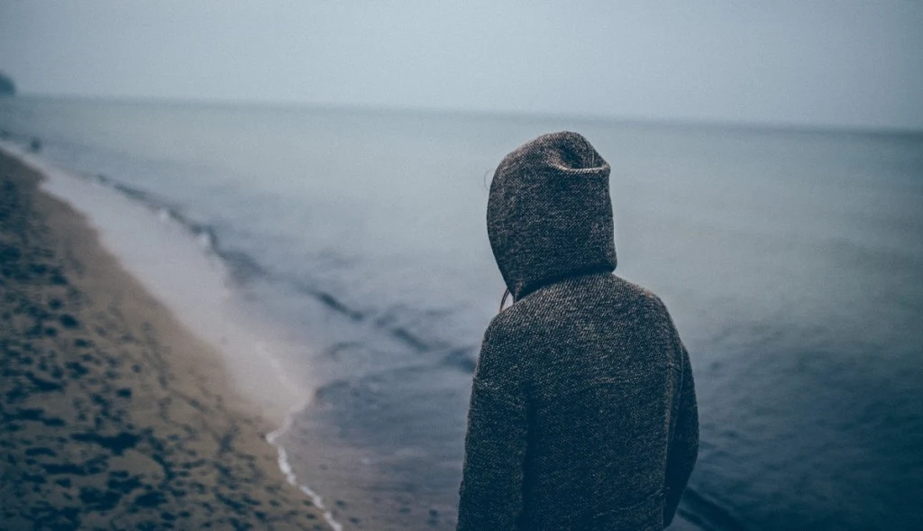 10 Harrowing Hell-Stages Of A Hangover Post-Thirty