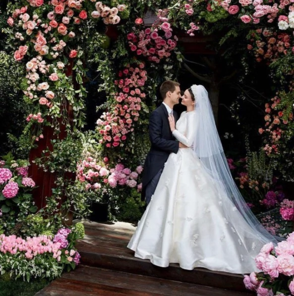 Miranda Kerr’s Wedding Dress Was Inspired By Grace Kelly