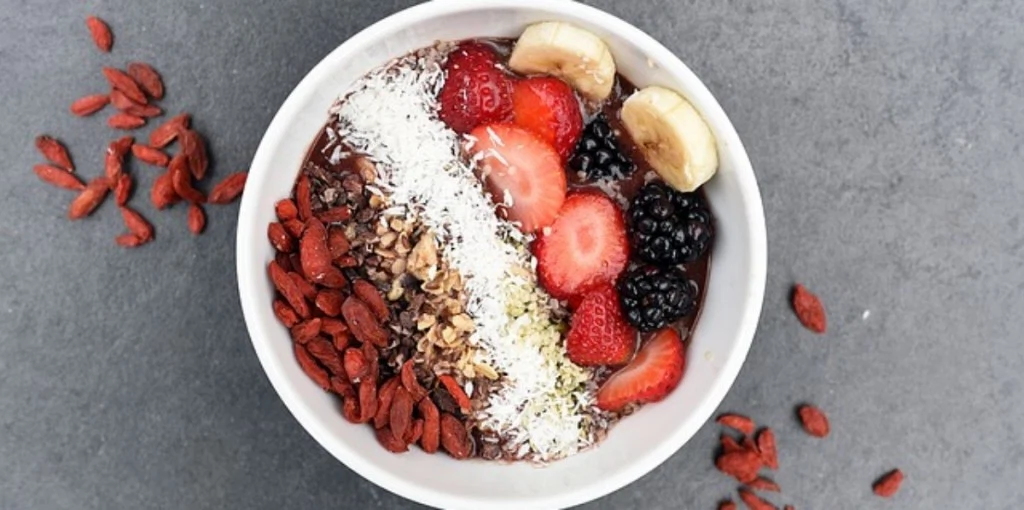 Over Oats? This 3-Step Desk Breakfast Is A Total Game-Changer