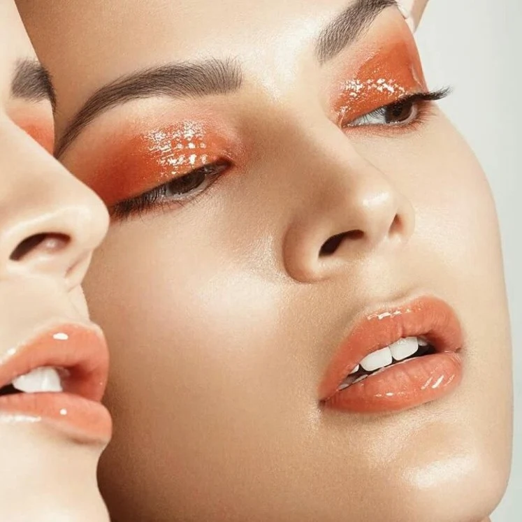 Beauty Tutorial: How To Do Glossy Eyelids
