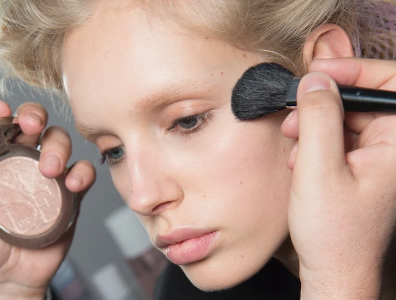 Five Hacks For Doing Your Make-Up On The Train In Ten Minutes