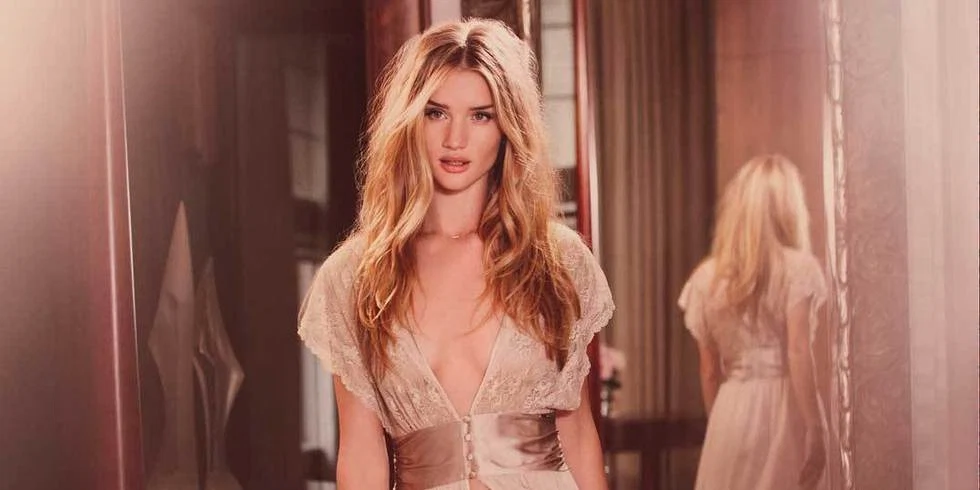 You’ll Love Rosie Huntington-Whiteley’s AW M&S Lingerie & Sleepwear Line