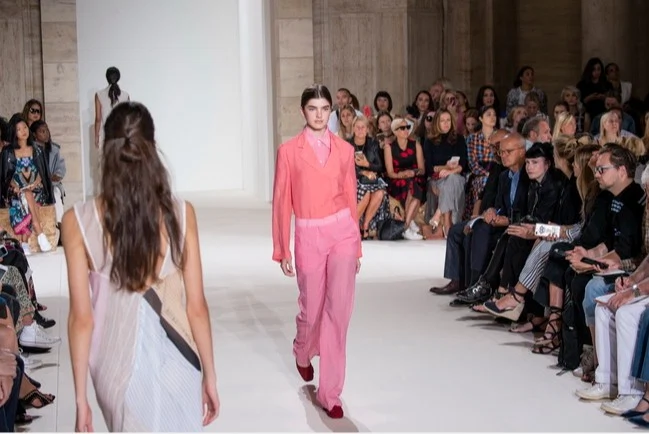 How To Do Pastels Like Victoria Beckham At New York Fashion Week How To Do Pastels Like Victoria Beckham At New York Fashion Week