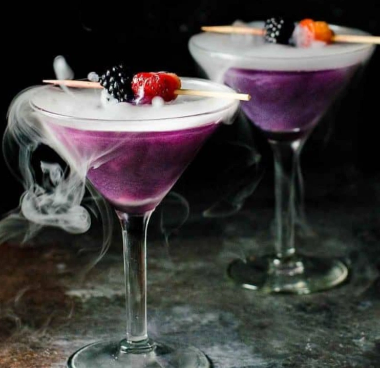 3 Terrifyingly Good Cocktails Perfect For Halloween