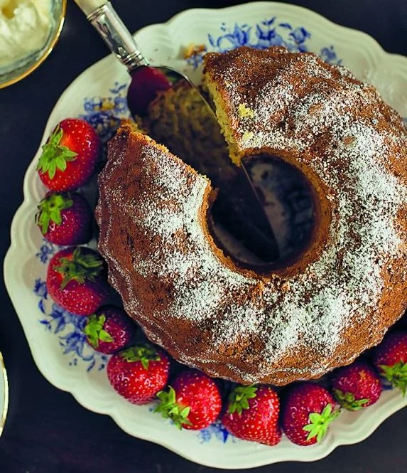 Your Healthy Sunday Treat: Courgette Cake