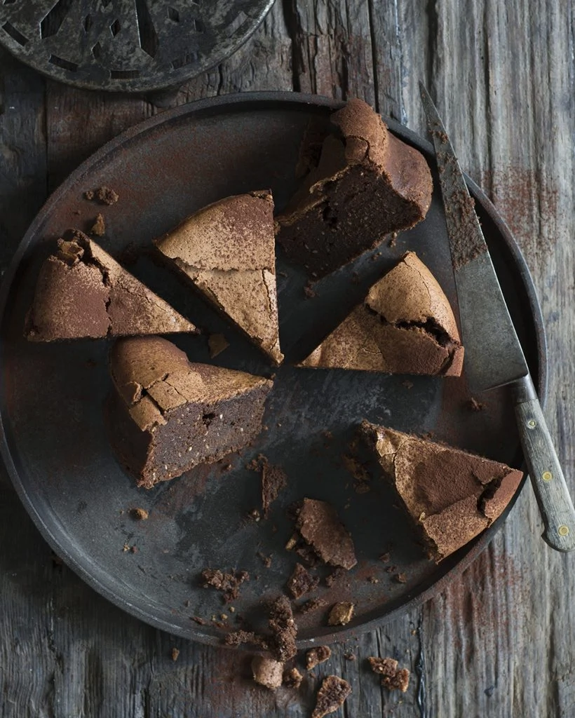 Sunday Pudding: Flourless Dark Chocolate & Hazelnut Cake