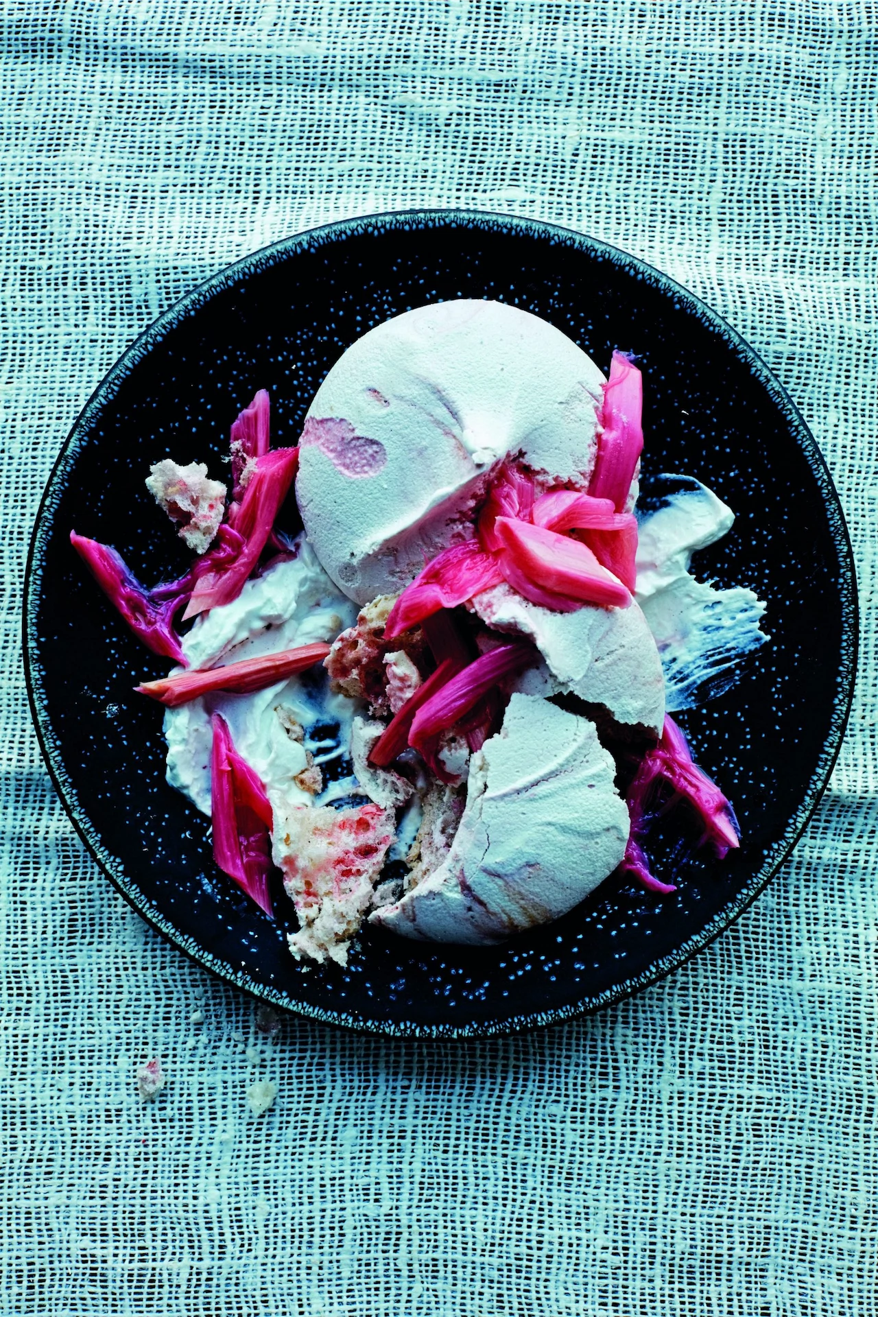 Sweet Love: Vegan Rhubarb Pavlovas