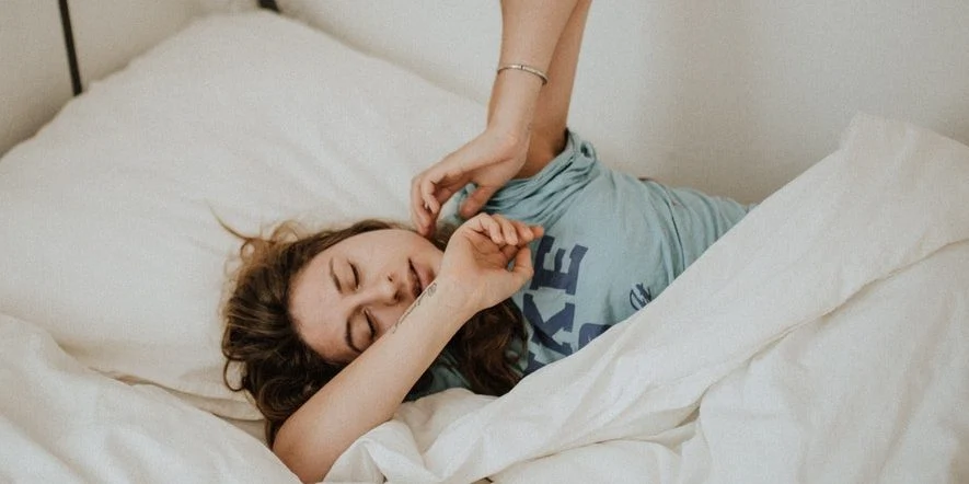 Can’t Put Down Your Phone? Here Are 3 Apps to Help You Sleep Can’t Put Down Your Phone? Here Are 3 Apps to Help You Sleep