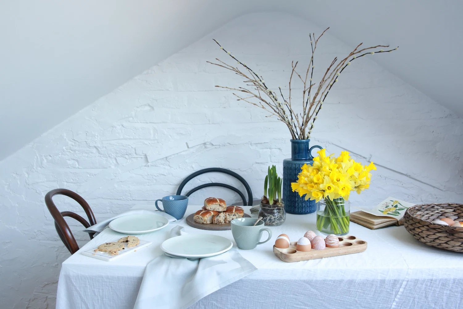 How to do Scandinavian style Easter entertaining