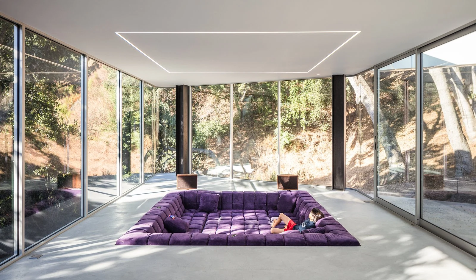 A sunken sitting room is exactly what you didn’t know you needed A sunken sitting room is exactly what you didn’t know you needed