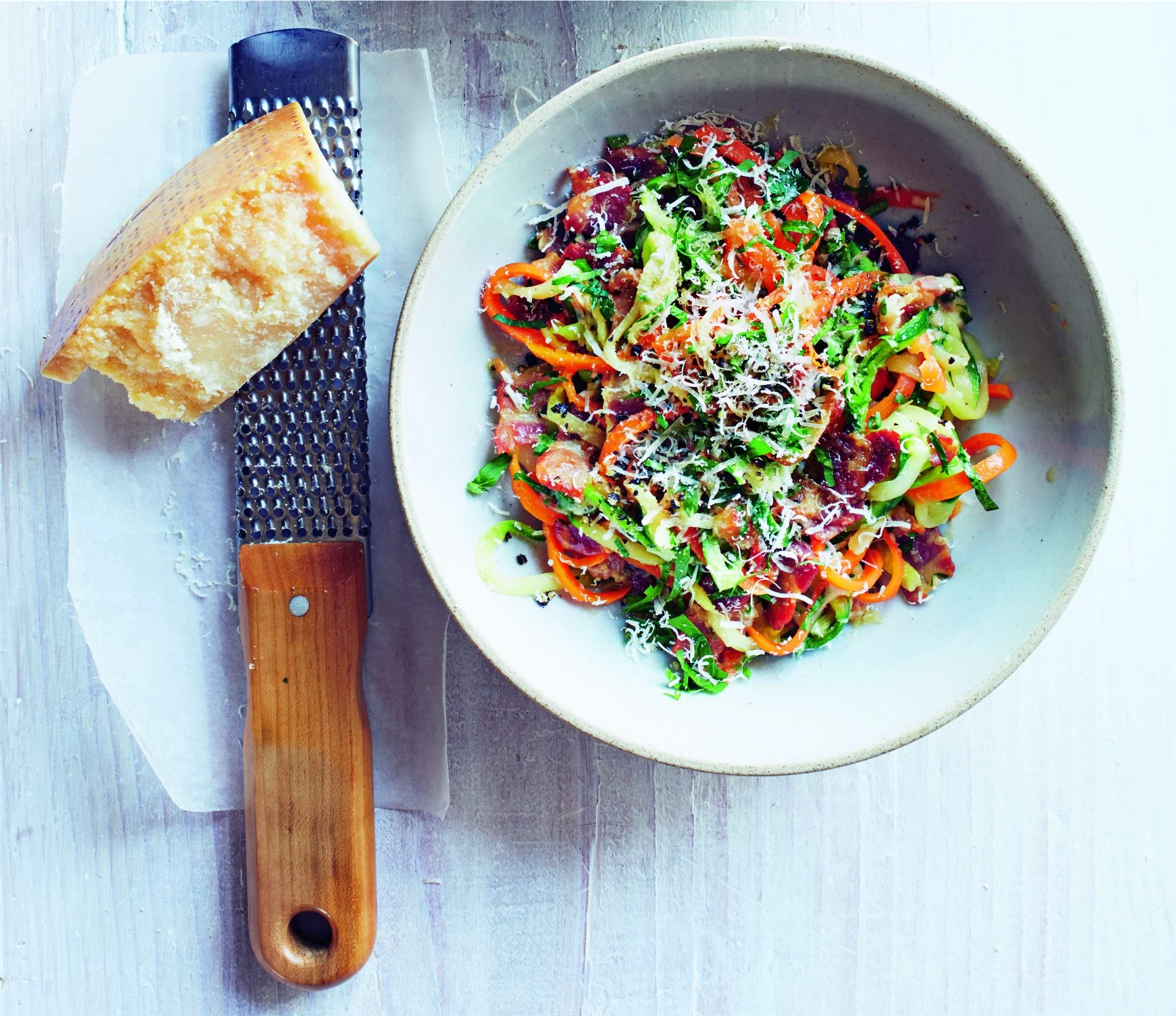 Rainbow spaghetti with parmesan, parsley and crispy bacon Rainbow spaghetti with parmesan, parsley and crispy bacon