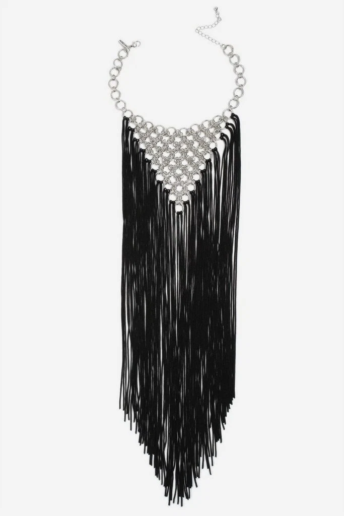 Tassel link statement collar necklace, €25 at topshop.com