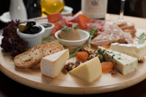 Piglet cheese platter