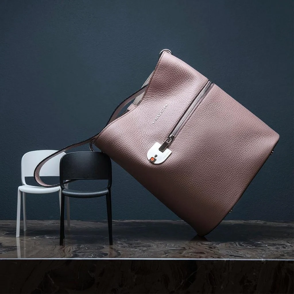 Amelia bucket bag in dusty pink, €199 at fedon.com