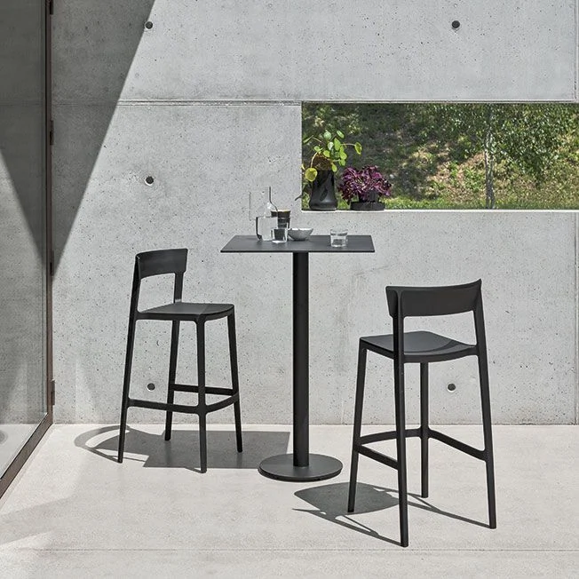 Calligarus Skin high chair