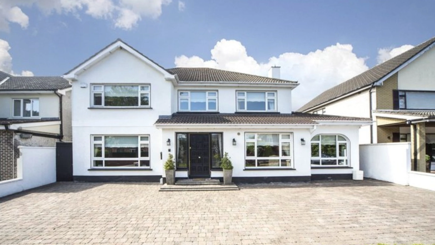 Three dream houses to buy with very special kitchens