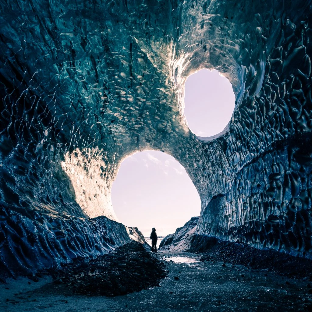 Veruska hiking in Iceland