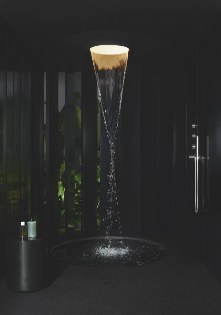 Aquamoon_04_Versatile