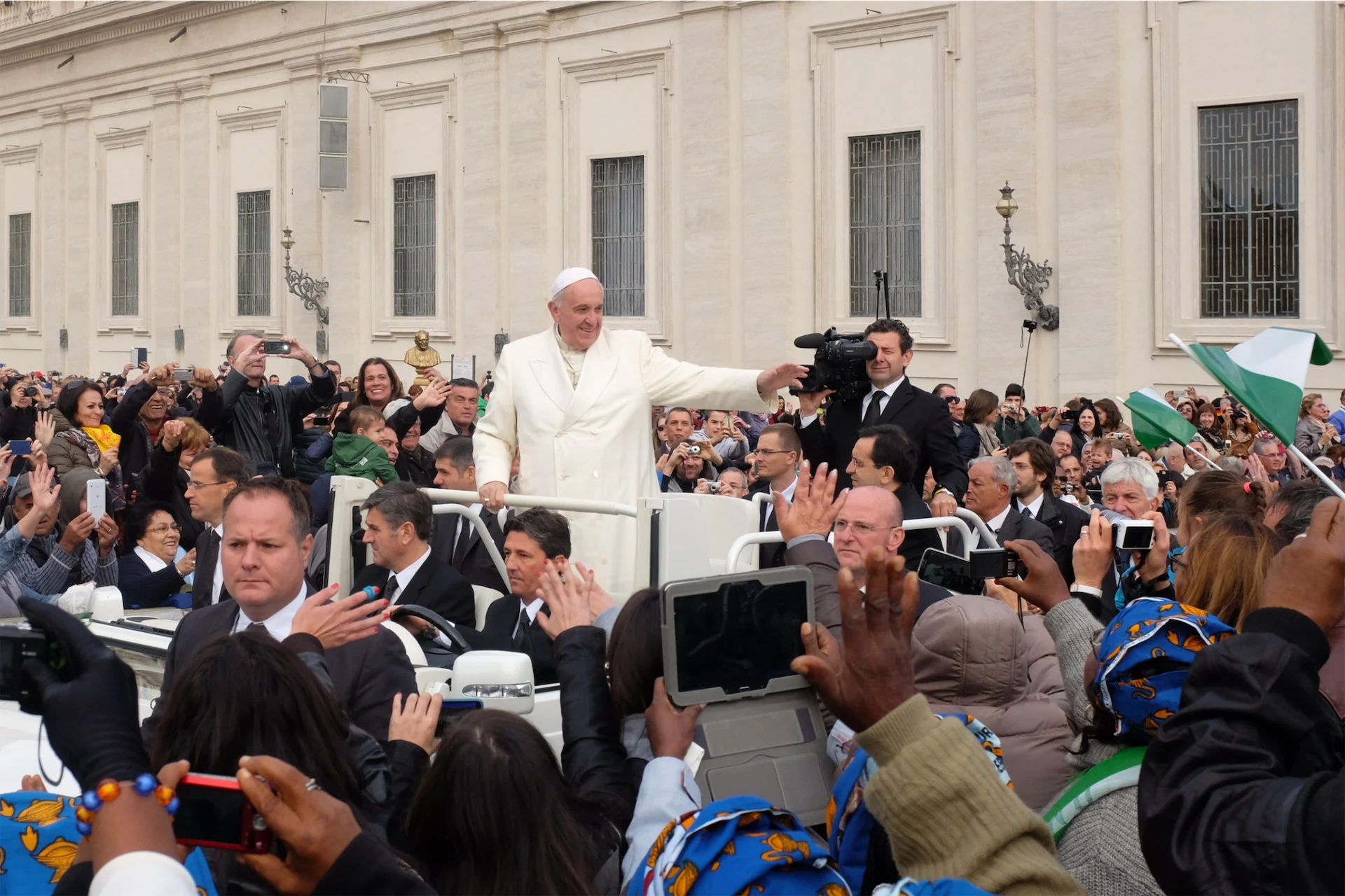 Closures, cars and crowds: Everything you need to know about the Pope’s visit Closures, cars and crowds: Everything you need to know about the Pope’s visit